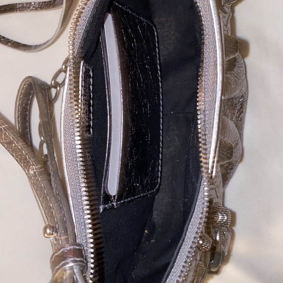 WOMEN'S LE CAGOLE MINI BAG WITH CHAIN METALLIZED IN SILVER - Picture 2 of 3